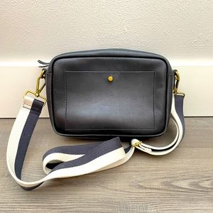 Madewell Large Transport Camera Bag, Black leather with black and white strap